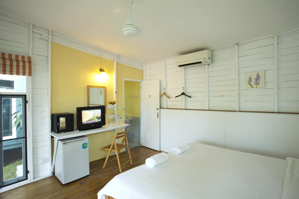 Sunshine Inn Resort 카오락 외부 사진
