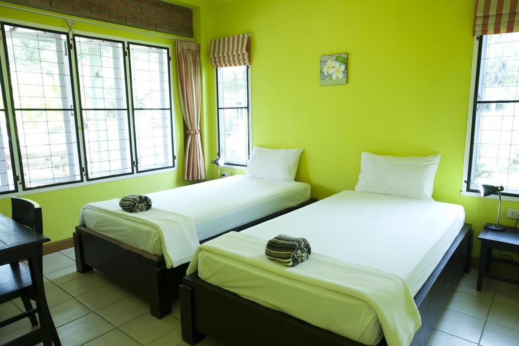 Sunshine Inn Resort 카오락 객실 사진